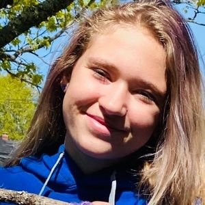 Meet your Posher, Sayla